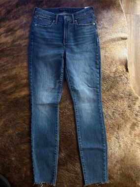 Lucky Brand Women's Skinny Jeans in Dark Blue Wash